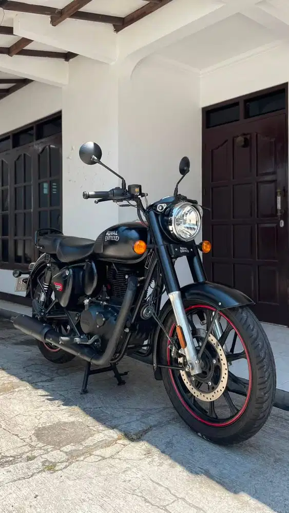 ROYAL ENFIELD CLASSIC 350 CC 2023 FULL ORIGINAL