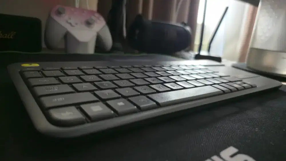Logitech K400 Plus Wireless Keyboard