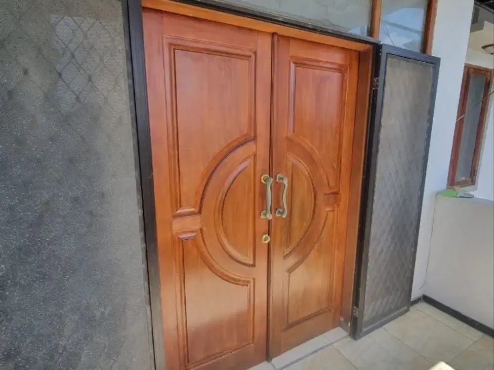 Rumah di Dharmahusada Indah Mas , Hadap Timur , Row 4 Mobil