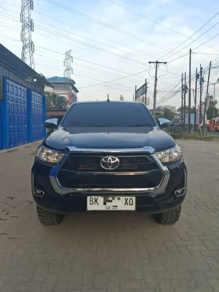 Hilux G Double cabin 4x4 MT 2021 Hitam