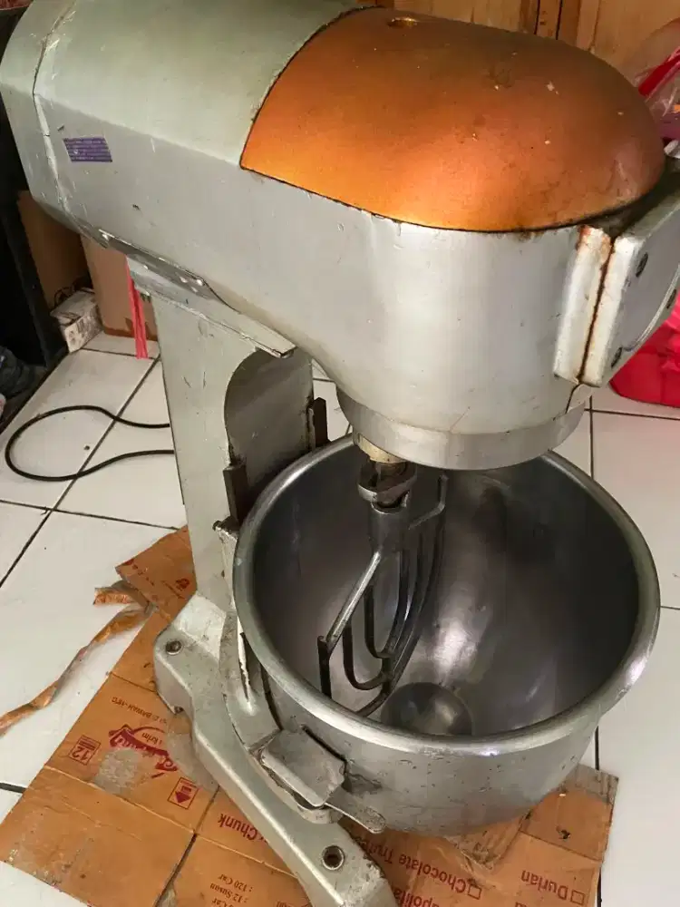 Dijual Mixer 20 Liter mulus no minus