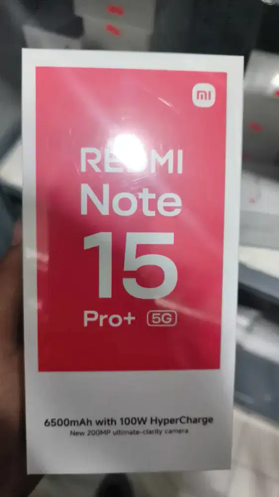 PRO Plus 5G 12/512 snaprgon 7i