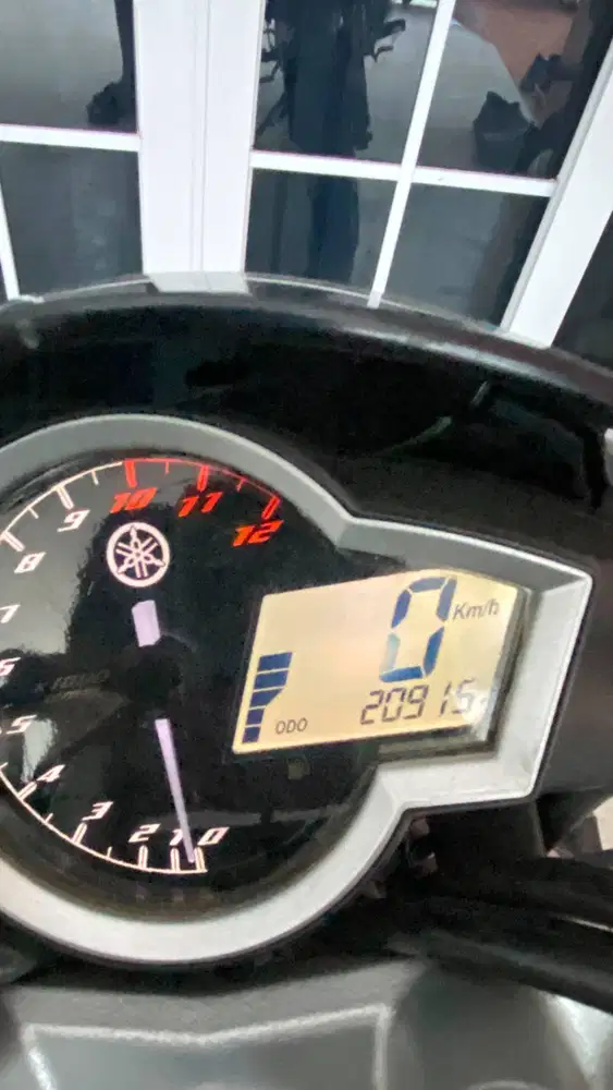 Jual vixion 2013  surat² komplit