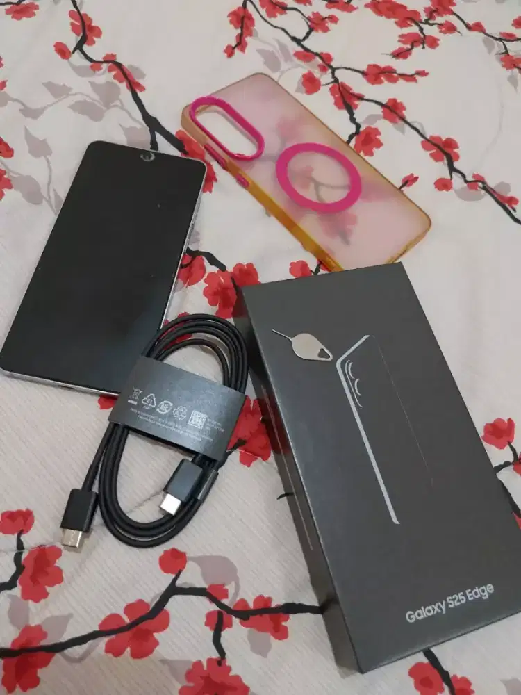 Samsung S25 EDGE 12/256 SEIN