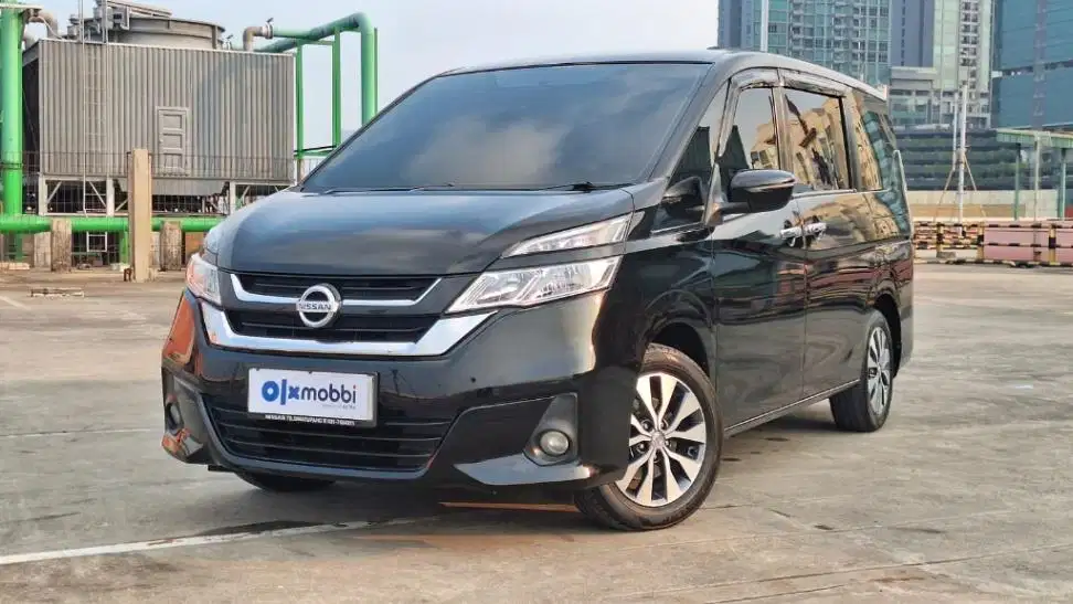 Pajak Panjang - Nissan Serena 2.0 X Bensin-AT 2019