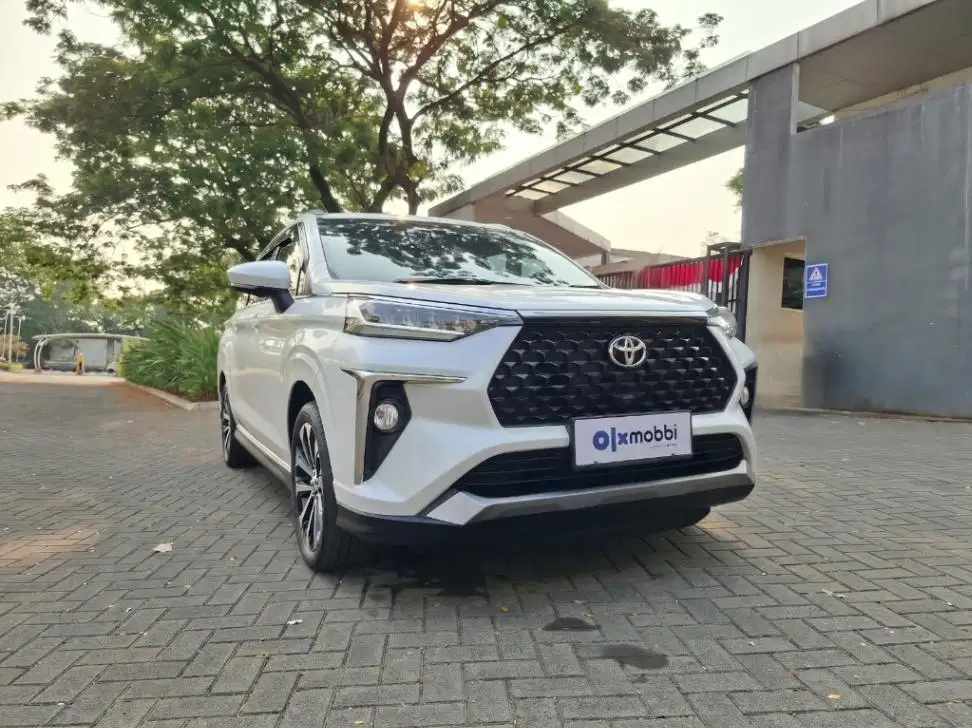 DP 5% Toyota Avanza 1.5 Veloz Bensin-AT 2022 CCIBB