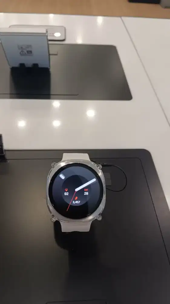 SAMSUNG WATCH 8 40 MM
