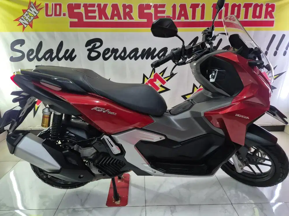 ADV 160 iss cbs keyless 2023 istimewa