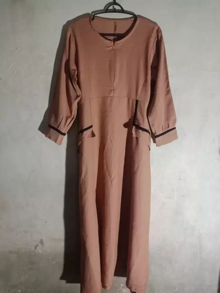 Jual dress wanita mulus banget ukuran L no minus