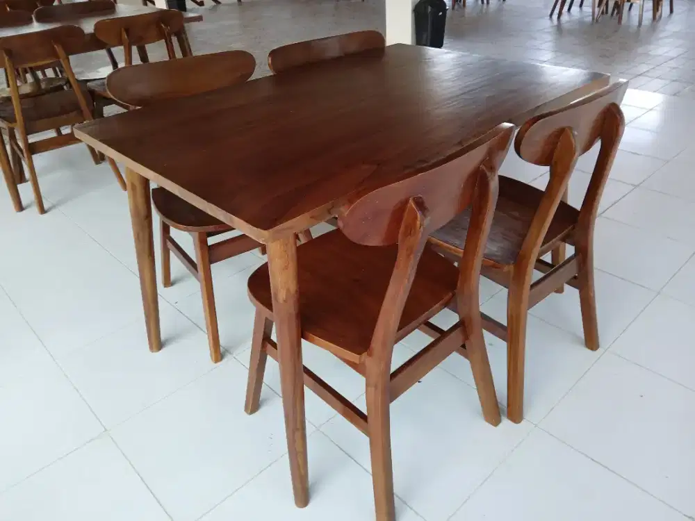 Meja Makan Kafe Jati