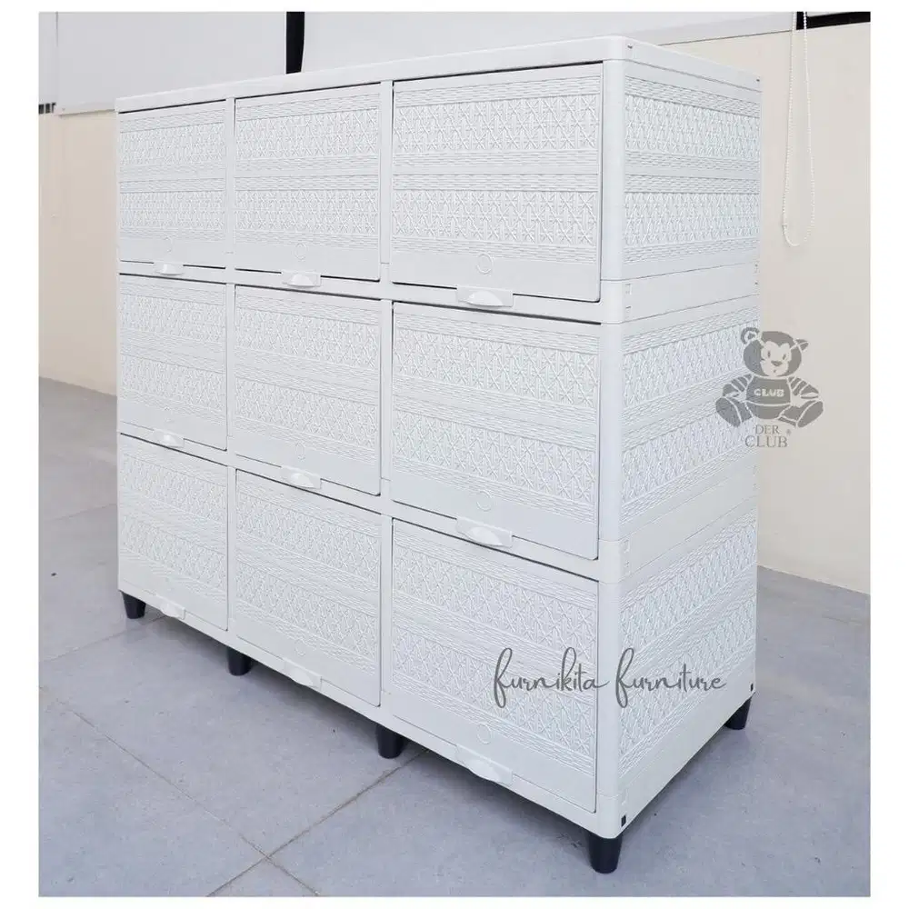 Lemari plastik 3 susun