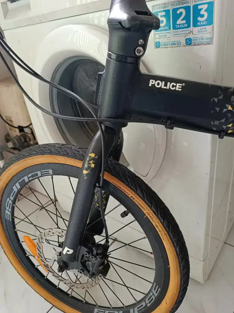 sepeda lipat police taxas ring 20