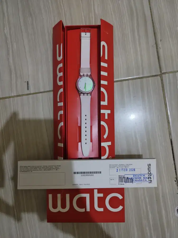 Jam tangan wanita Swatch GE714