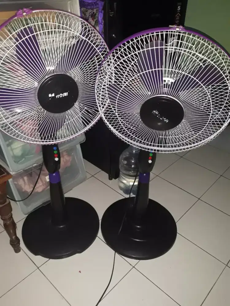 Dijual 2 kipas angin