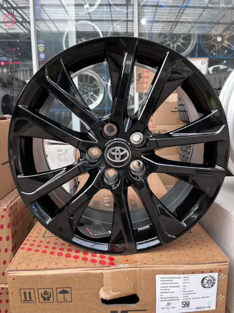 Rep velg original innova zenix Q ring 18 pcd 5x114,3 ET 45