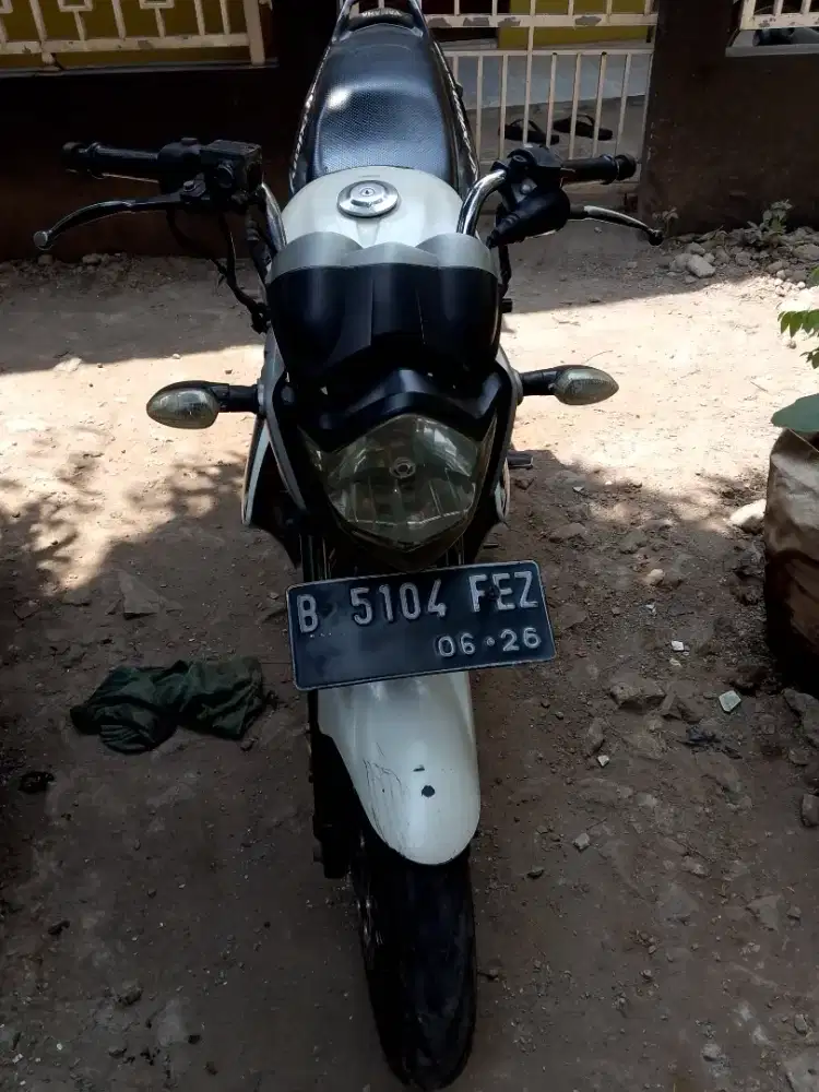 Jual motor yamaha vixion 2011