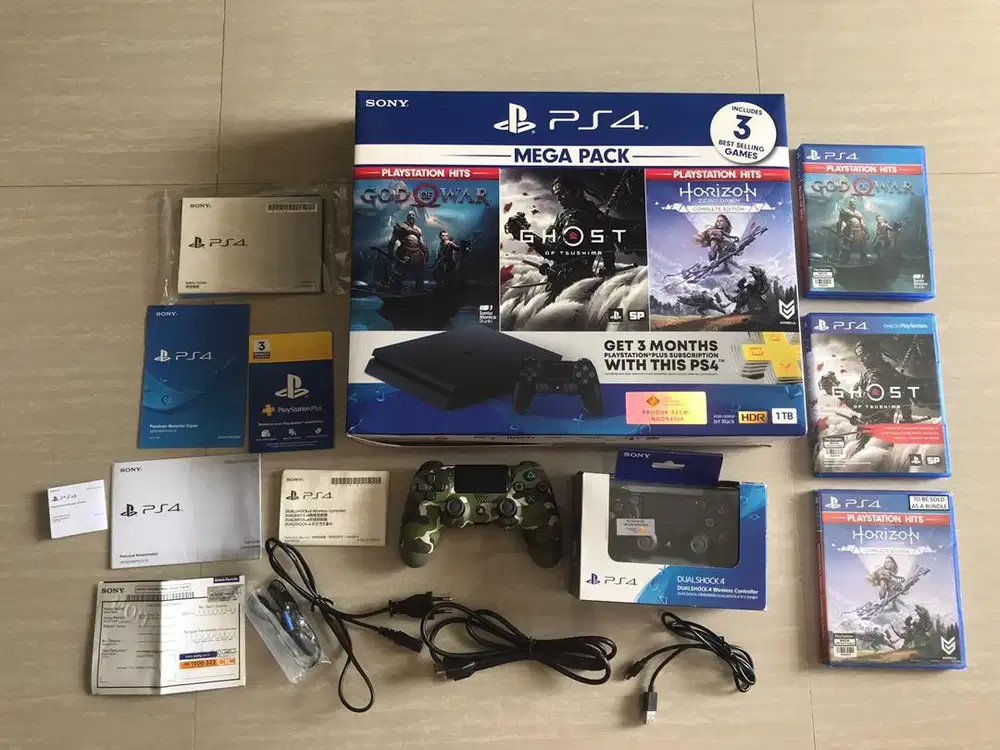 Di Jual PS 4 SONY HDR ( 1 TB Full Set + DVD Games )