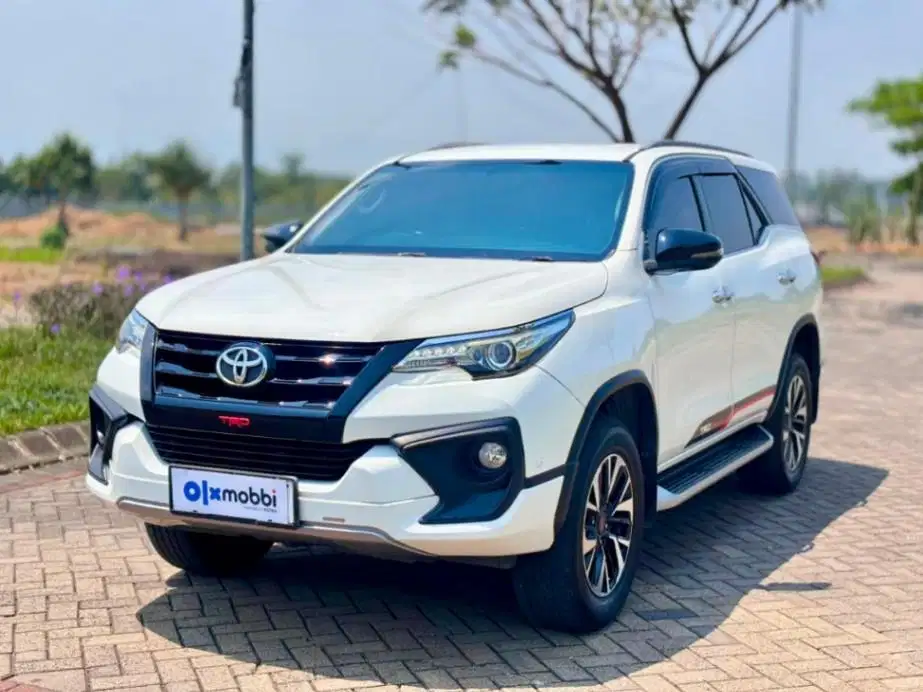 Toyota Fortuner 2.4 4x2 VRZ TRD Solar TOMATIS 2017 LCT