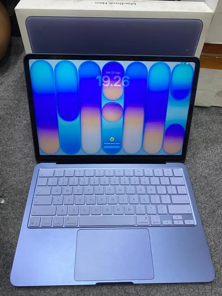MacBook NEO 512gb like new