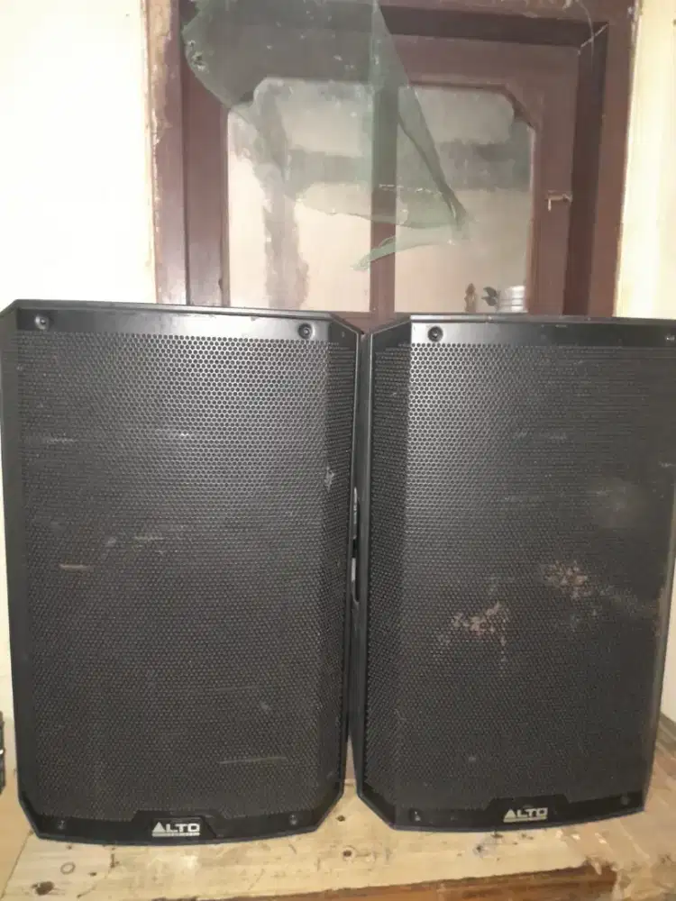 Speaker Aktif Ukuran 15 Merk Alto TS 315