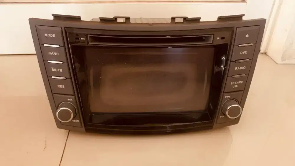 Head unit bekas Mazda VX1 = Ertiga