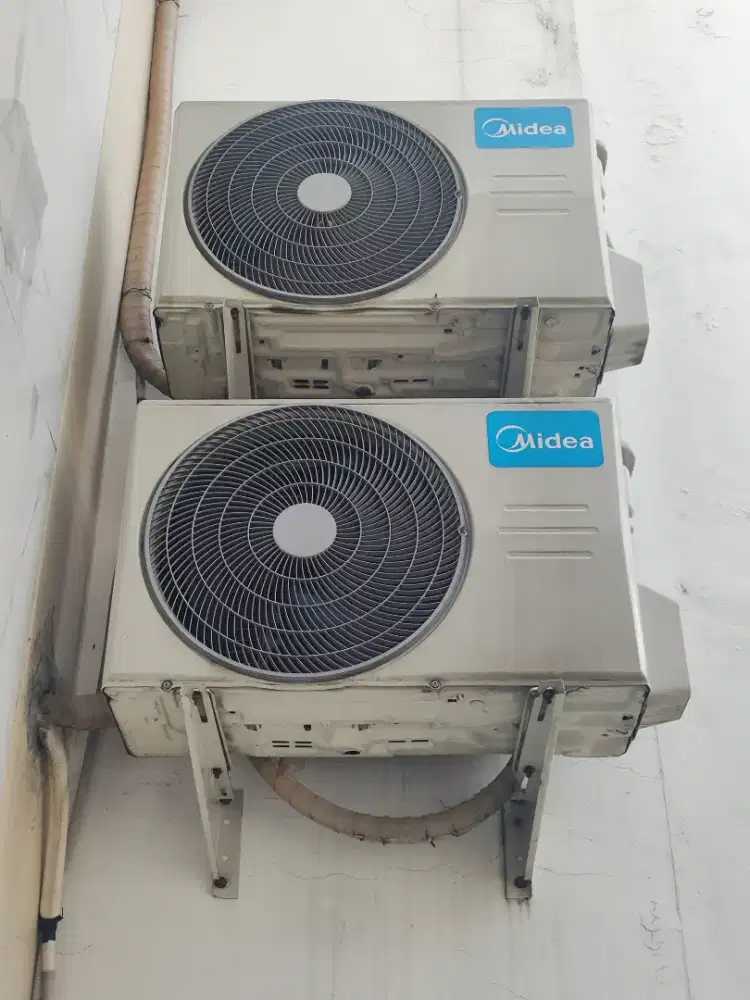 DIJUAL AC MIDEA 1/2 PK — DINGIN CEPAT, HEMAT LISTRIK baru pakai