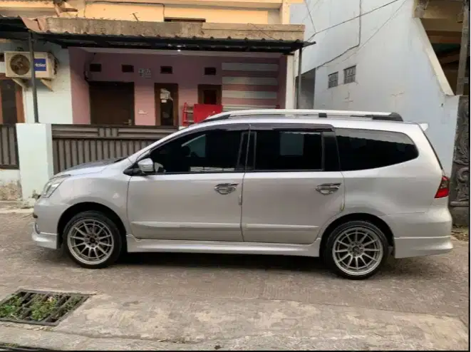 Grand Livina HWS 10 Tahun Lebih Masih Fit – Matic Siap Jalan