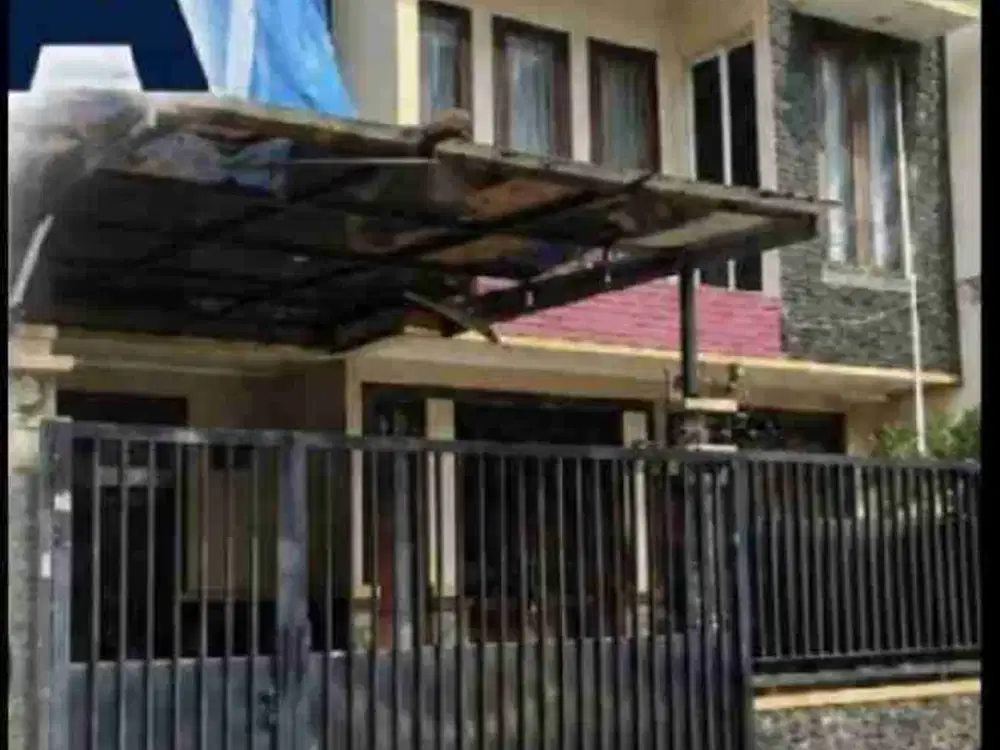 dijual rumah bagus komplek citra garden 5 jakarta barat