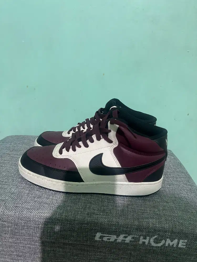 Sepatu Nike Court Vision