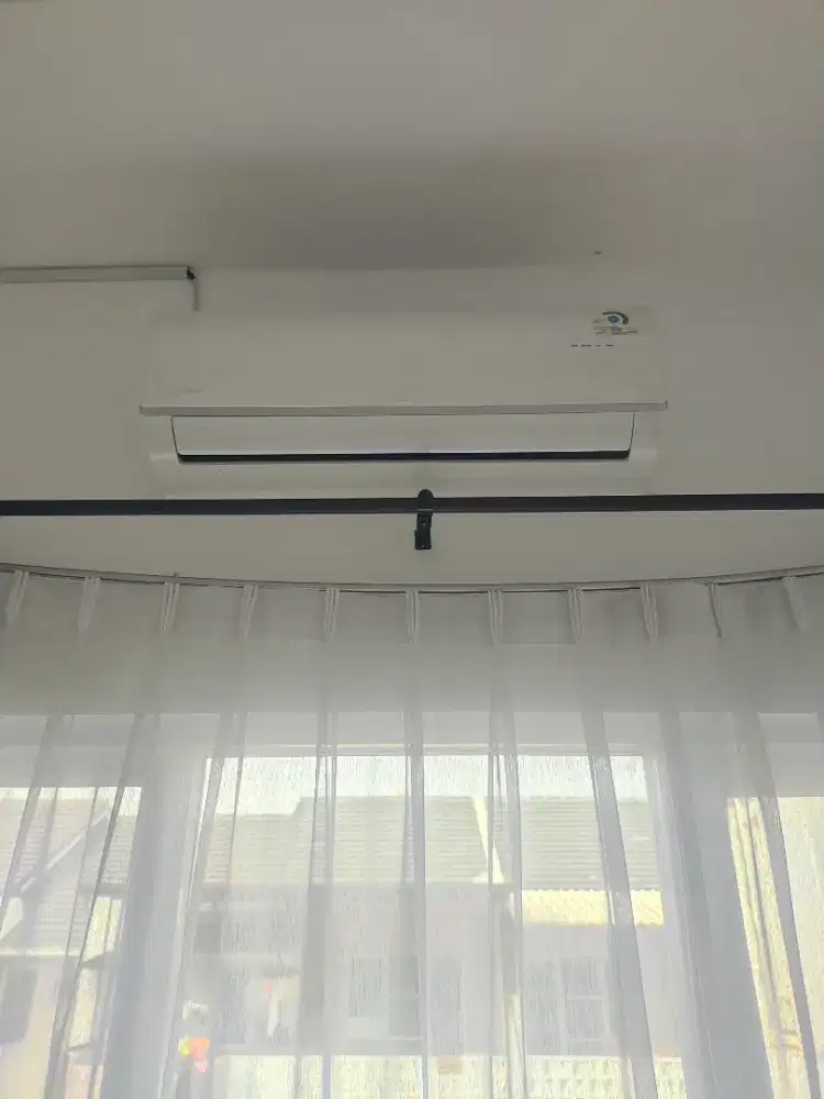 AC MIDEA 1 PK BEKAS DIJUAL, kondisi sangat baik kyk baru