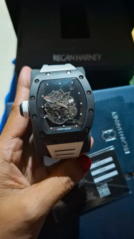Jam tangan regan harney