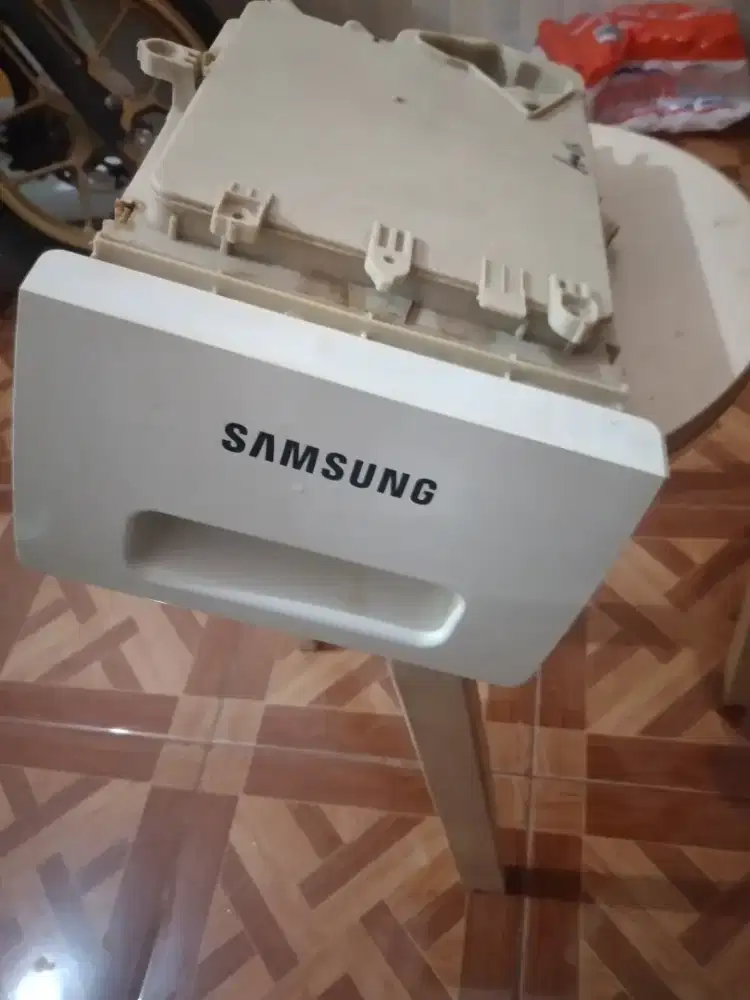 Tempat sabun mesin cuci samsung