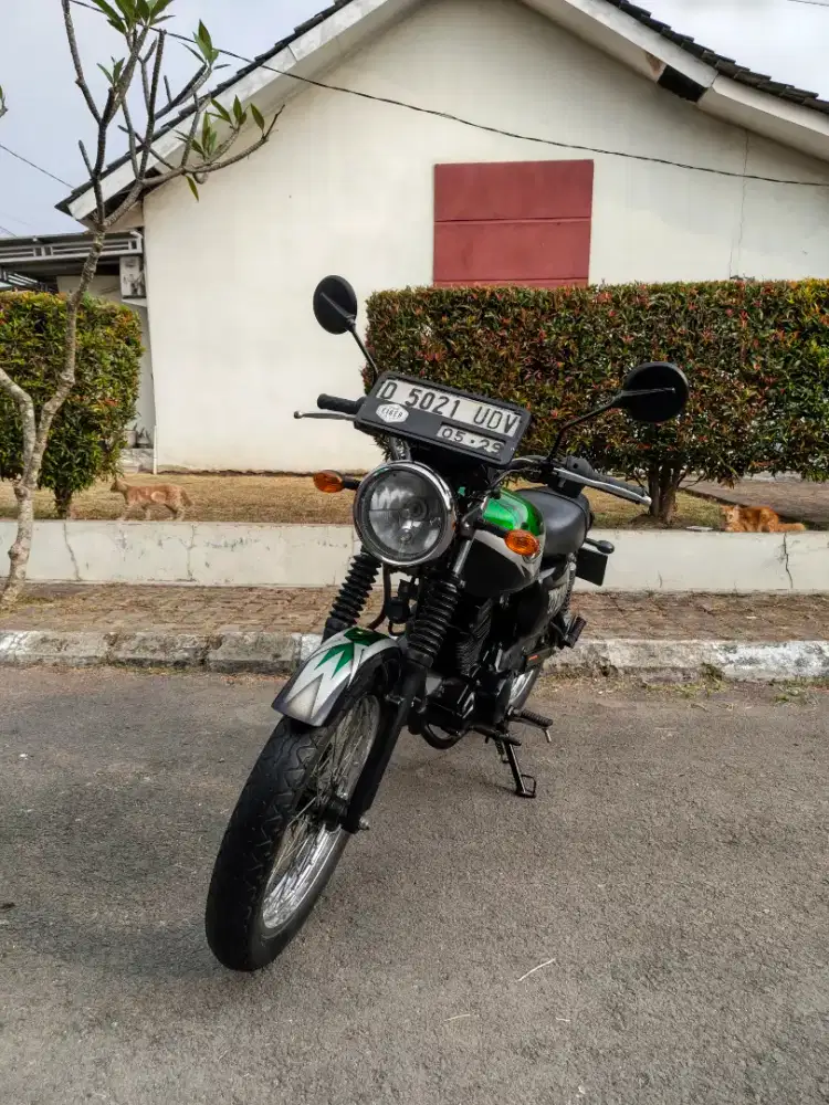 KAWASAKI W175 TAHUN 2017