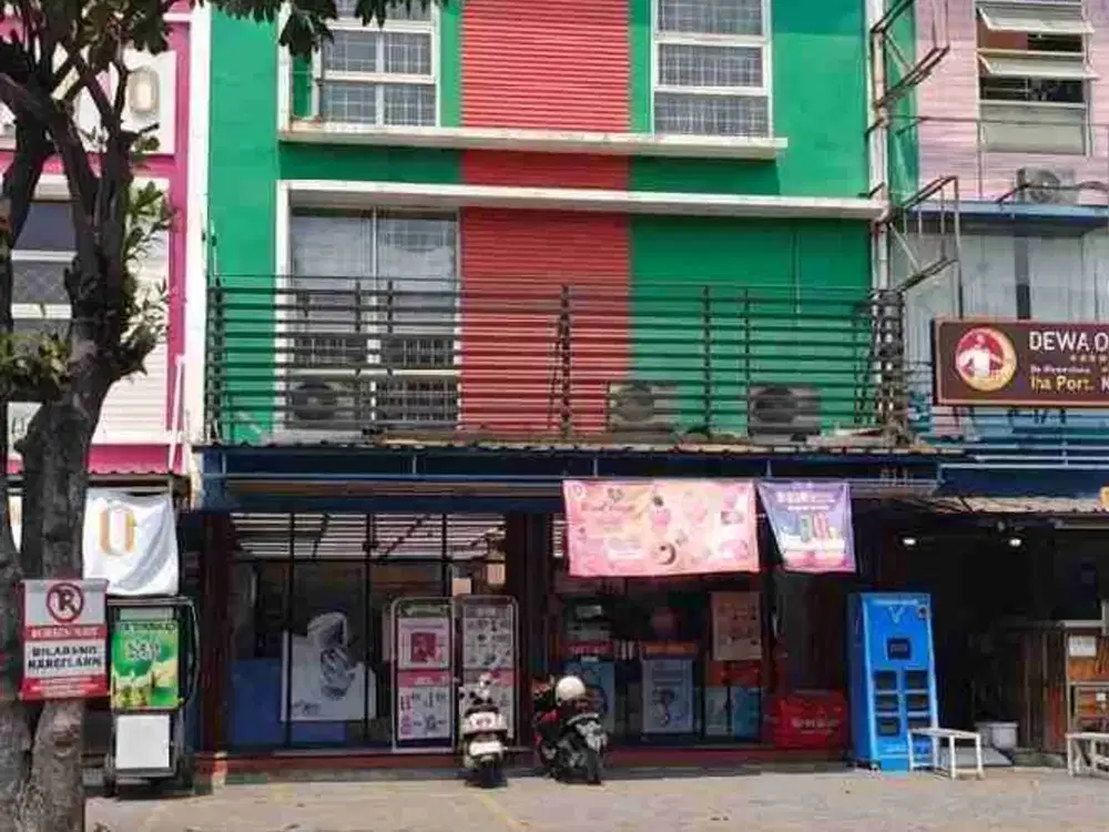 RUKO 3 LANTAI JABABEKA SUDAH ADA PENYEWA-  Rp4,5 M