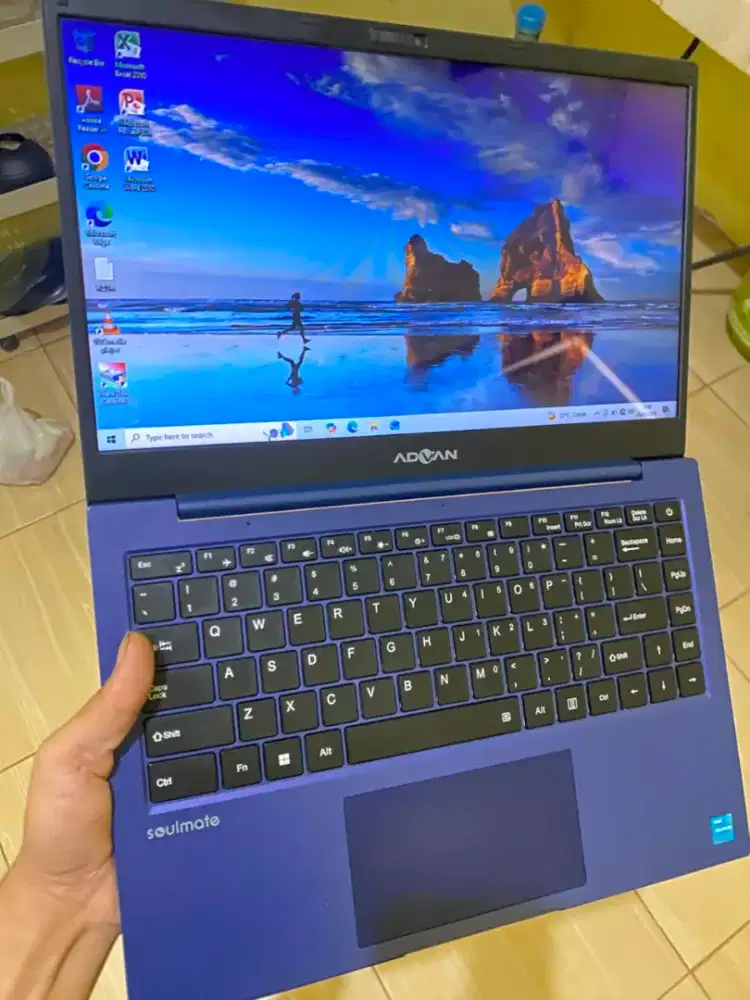 Laptop Advan soulmate 14
