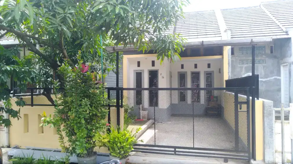 Disewakan rumah tinggal nyaman di Komplek Graha Hijau Kopo.