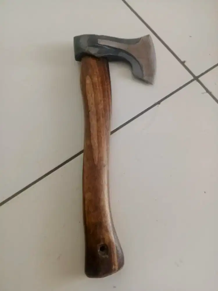 Kapak buscraft, camping, outdoor berburu baja karbon super tajam.
