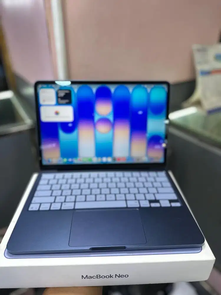Mackbook Neo 8/512Gb Ibox Fullset Original Likenew Garansi Juli 2027