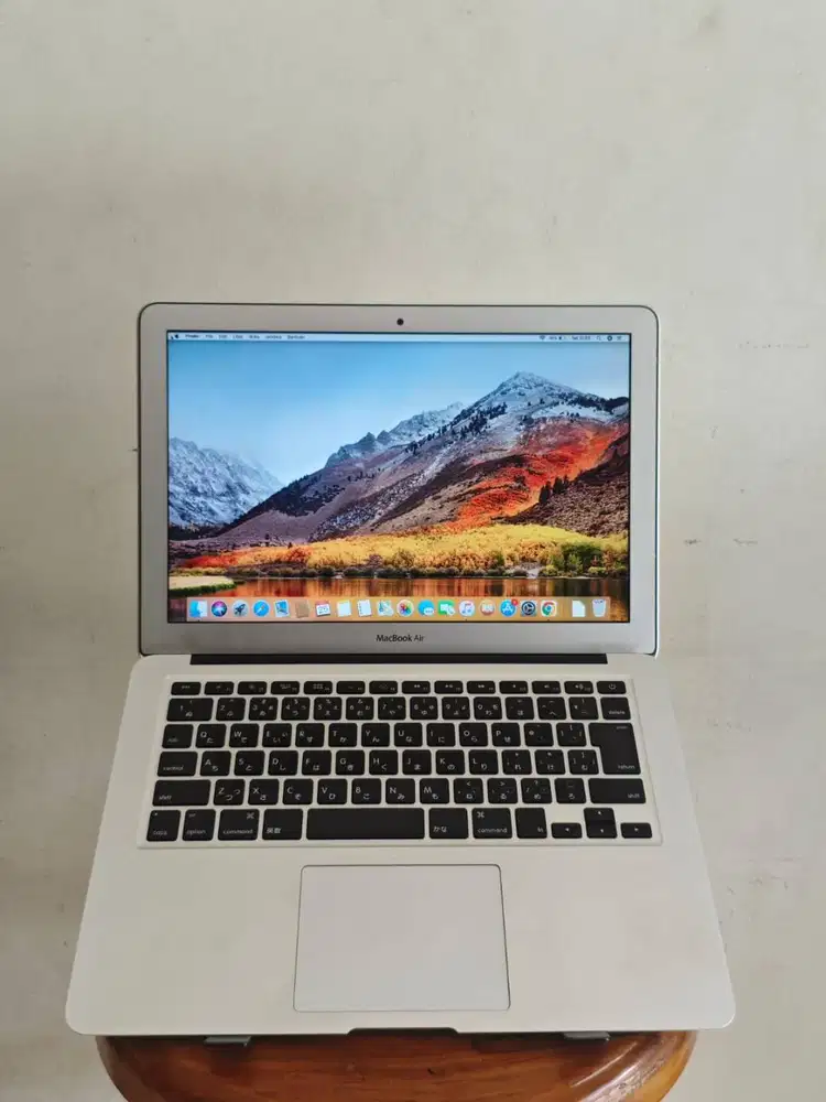 MacBook Air 13 Mid 2012 Core i5 SSD 128GB RAM 4GB