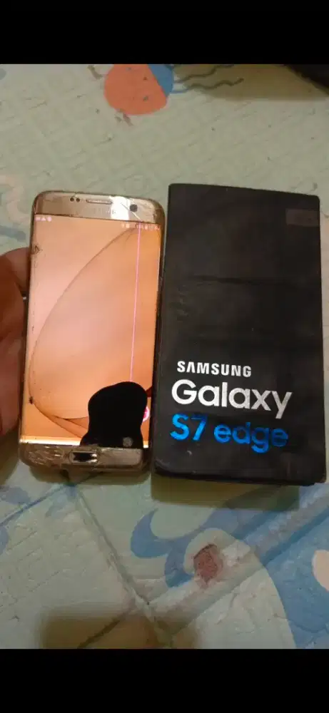 SAMSUNG GALAXY S7 EDGE GOLD PLATINUM