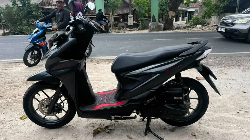 BEAT ESP CBS ISS DELUXE TAHUN 2024