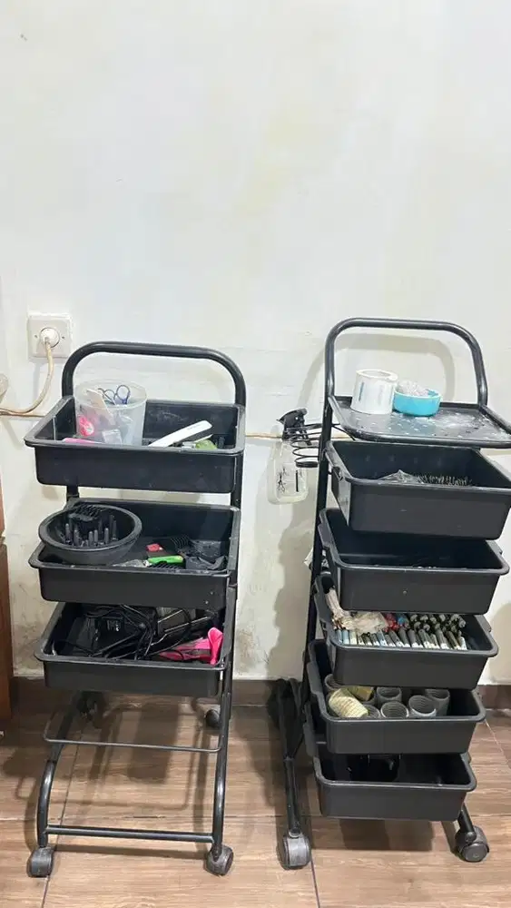 2 RAK SALON / TROLLEY SALON