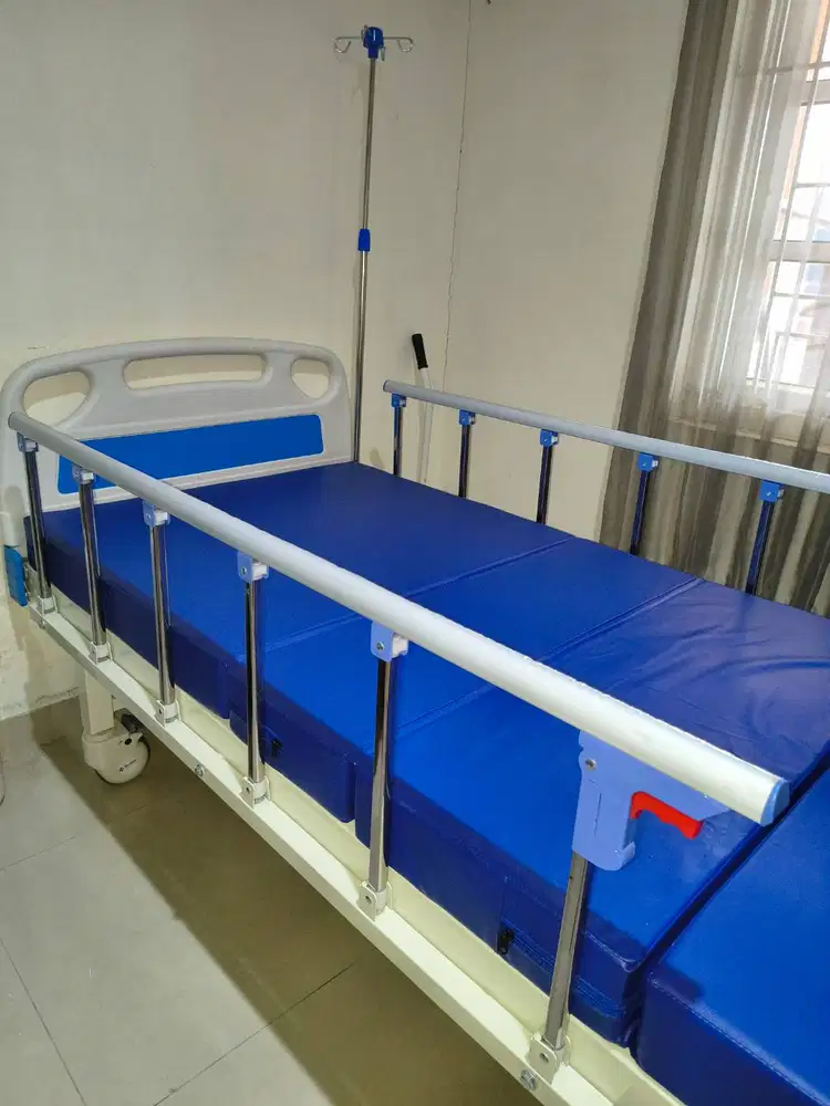 Tempat Tidur Pasien kualitas prima , 2 engkol