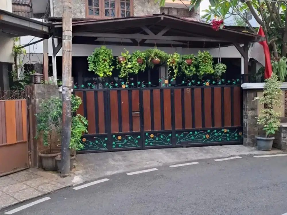 Dijual Rumah di Kawasan Pondok Aren Dengan Bangunan 2 Lantai Hadapa Timur WM-16841