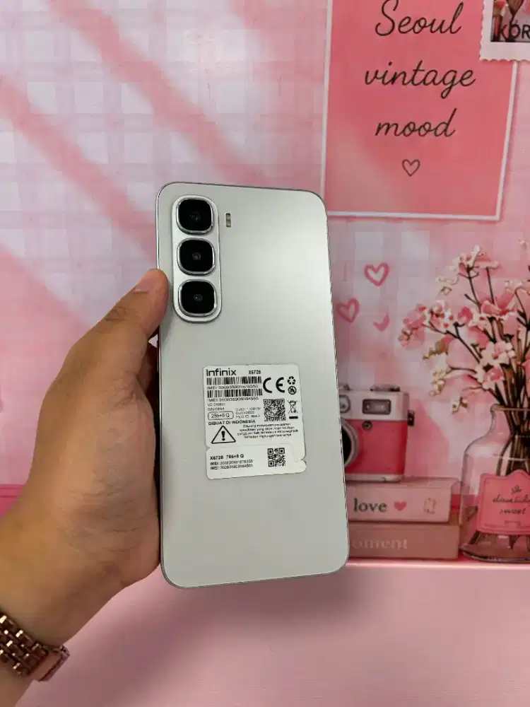 Infinix Hot 60i 8/256GB Silver