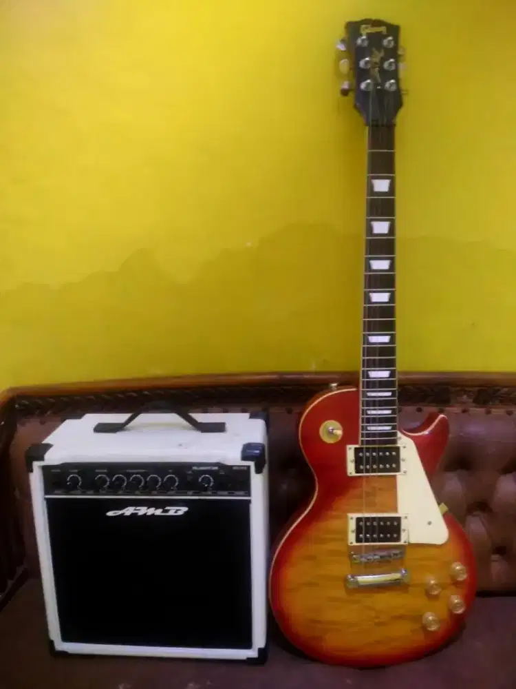 Jual Gitar Satu Set