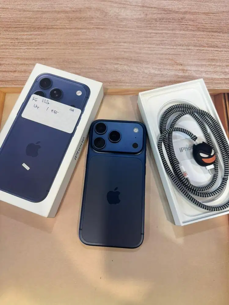 iPhone 17 Pro 256GB Blue Garansi iBox 01/11/26