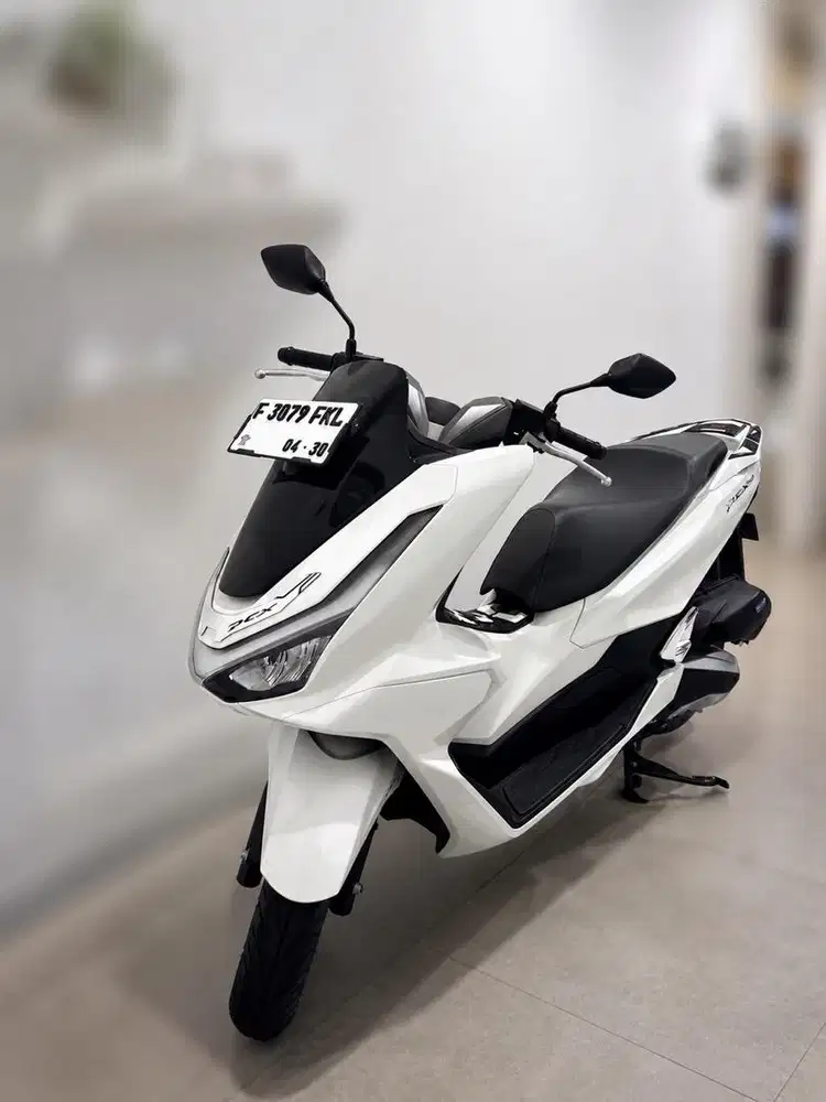jual Honda PCX 160 ABS putih