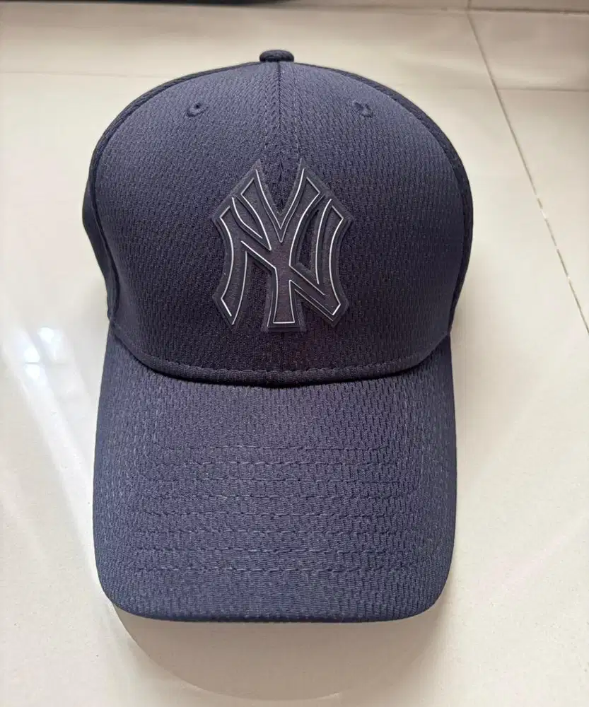 BNWT MLB 39Thirty New Era Original size Small Medium