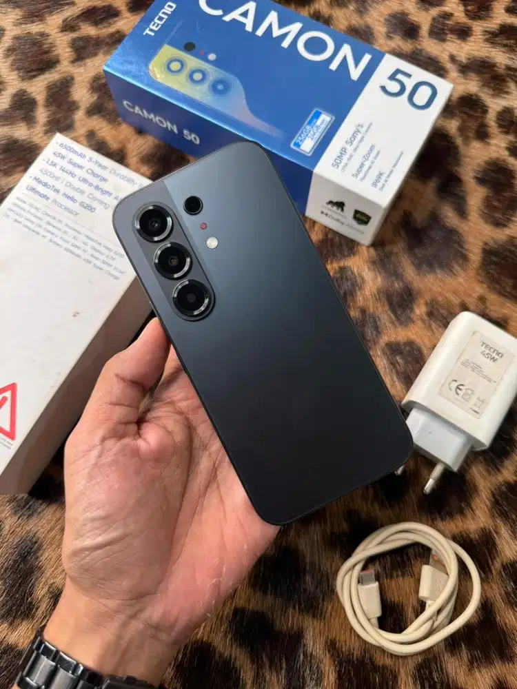 Techno Camon 50 12/256GB Resmi (Black)